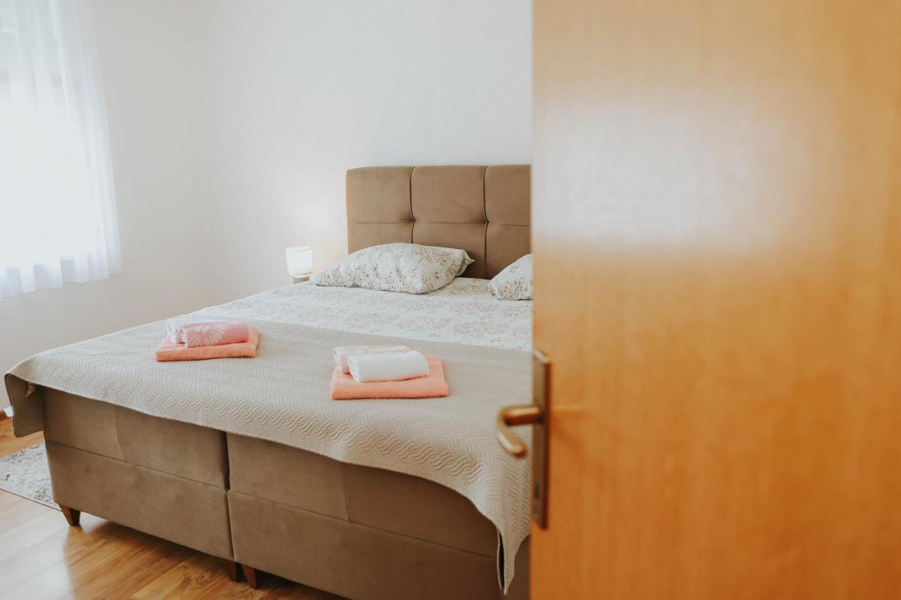 I&T Apartman Gospić Екстериор снимка