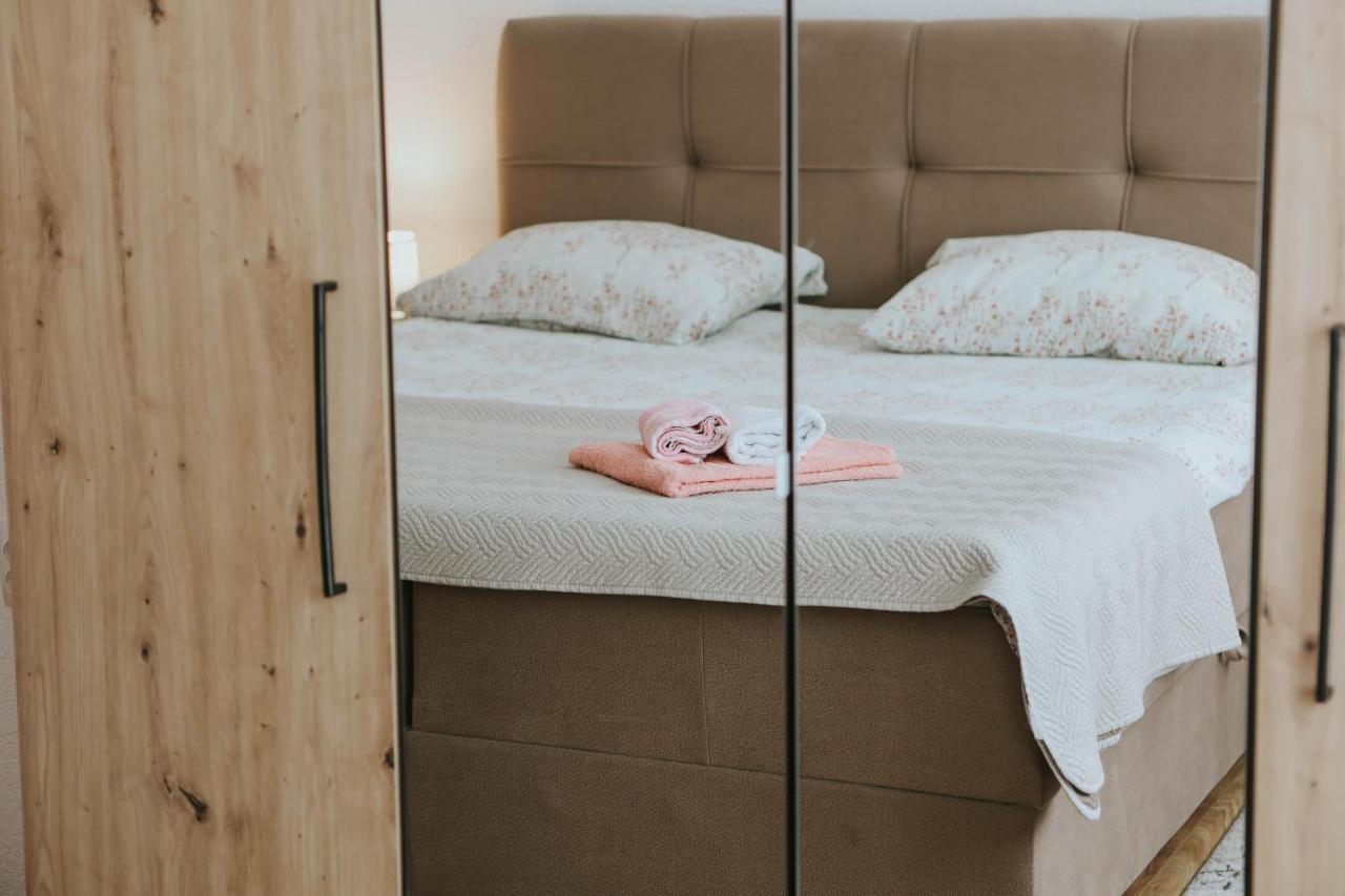 I&T Apartman Gospić Екстериор снимка