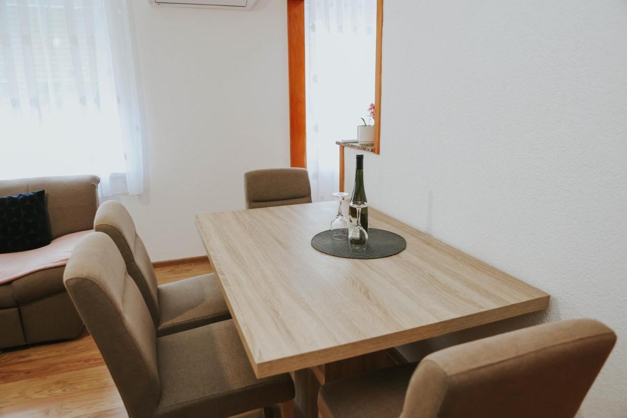 I&T Apartman Gospić Екстериор снимка