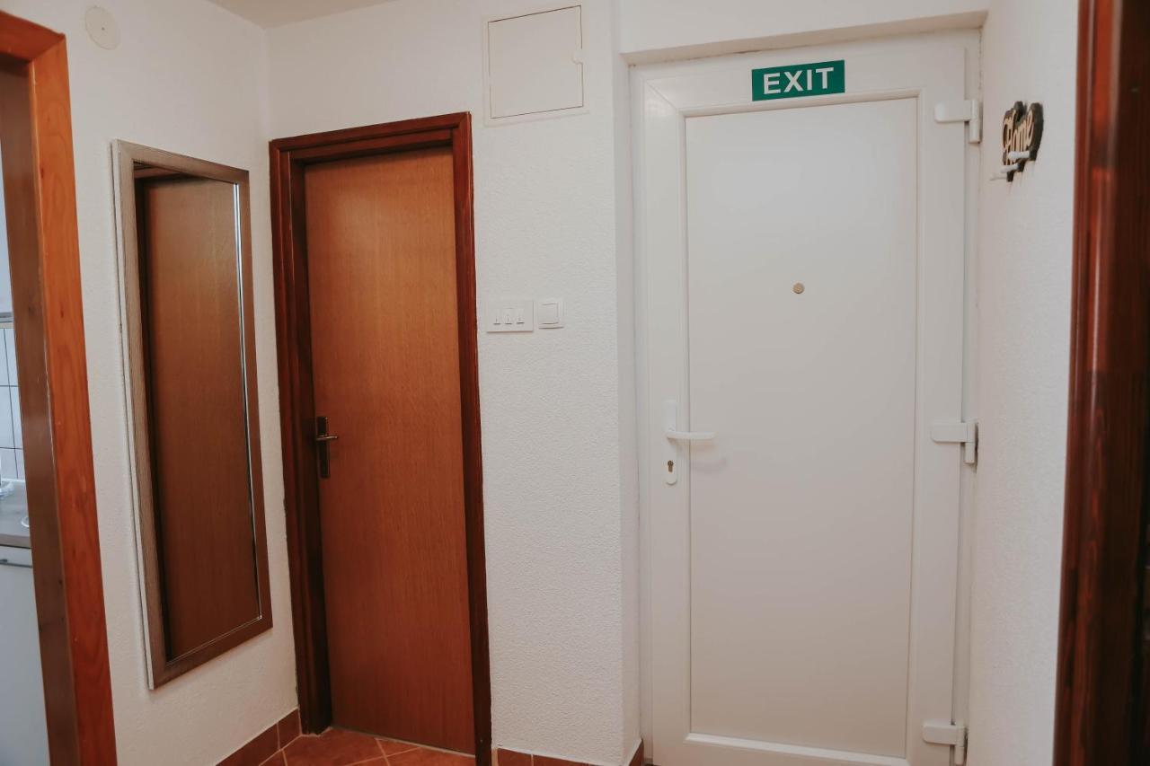 I&T Apartman Gospić Екстериор снимка
